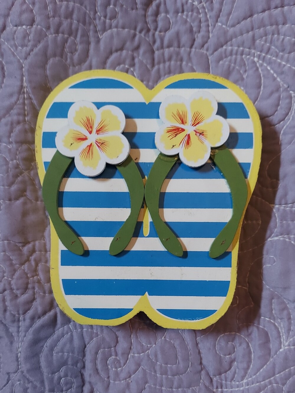Flip-Flops Painted Wood Room Table Or Shelf Decor 5 X 4 X  1 Inches LIKE NEW!